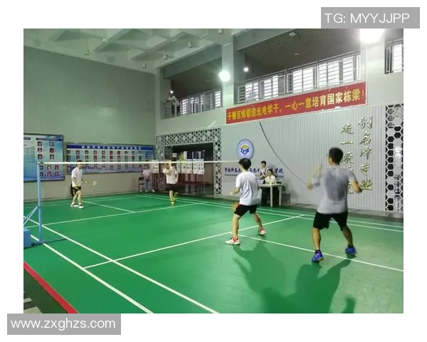 南京羽毛球队的耐力揭秘：羽毛球运动背后的坚持与拼搏精神