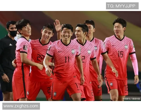 足球明星展现惊人技巧肚子放球瞬间引发全场惊叹与欢呼 足球明星展现惊人技巧肚子放球瞬间引发全场惊叹与欢呼